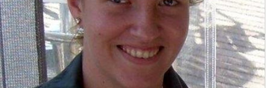 Terri-Anne Enslin (28), dogter van Riana Enslin van Gansbaai Superspar, wat verlede Maandagaand in â€˜n tragiese motor-ongeluk gesterf het